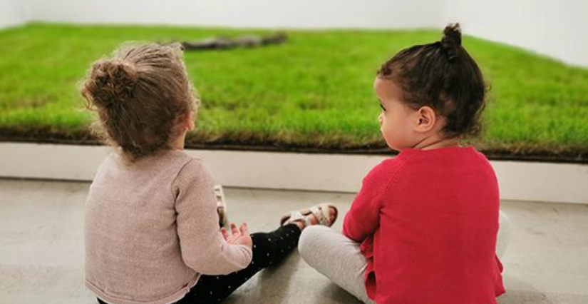 Visite des tout-petits au MO.CO à Montpellier