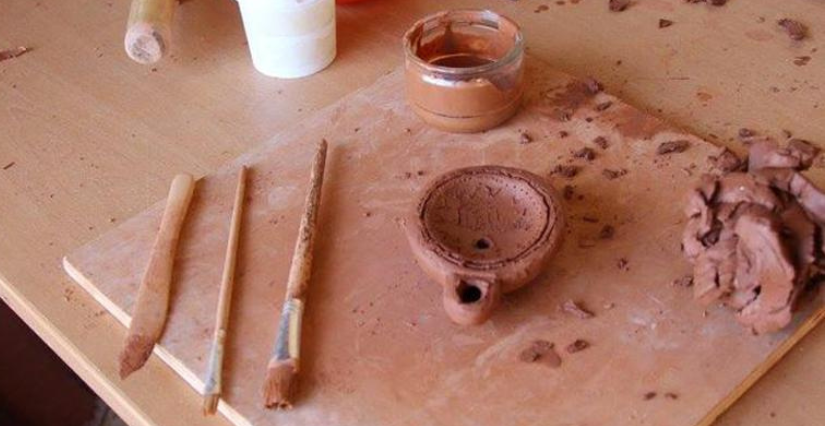 Atelier famille "Lampe à l'huile" à l'Oppidum d'Ensérune