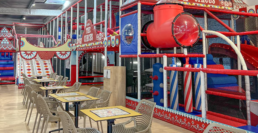 Circus Kids à Vauvert : le parc de jeux indoor pour enfants de 0 à 12 ans Circus Kids à Vauvert : parc de jeux indoor pour enfants de 0 à 12 ans, sur le thème du Cirque