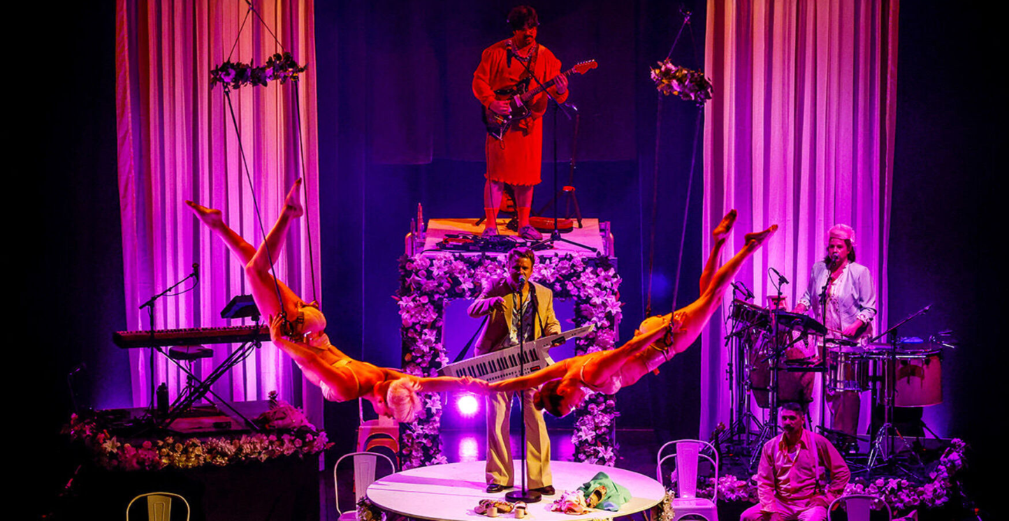Spectacle de cirque " La Noce d'Alfonse" au Théâtre Molière de Sète